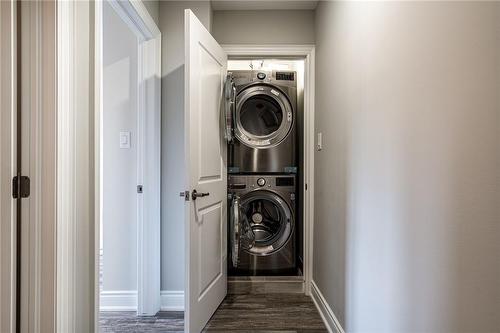 76 Melbourne Street, Hamilton, ON - Indoor Photo Showing Laundry Room