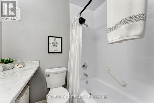 306 - 6 Shettleston Drive, Cambridge, ON - Indoor Photo Showing Bathroom