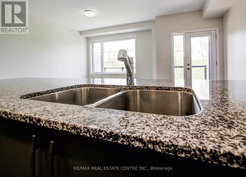 7 - 350 River Road, Cambridge, ON - Indoor Photo Showing Kitchen With Double Sink