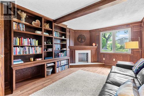 9 Hilts Drive, Hamilton, ON - Indoor Photo Showing Other Room With Fireplace