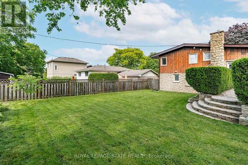 9 Hilts Drive, Hamilton, ON - Outdoor