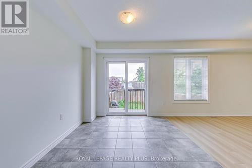 95 Charleswood Crescent, Hamilton, ON - Indoor Photo Showing Other Room