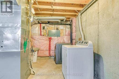 95 Charleswood Crescent, Hamilton (Hannon), ON - Indoor Photo Showing Laundry Room