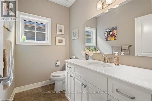 87 Butlers Drive N, Fort Erie, ON - Indoor Photo Showing Bathroom