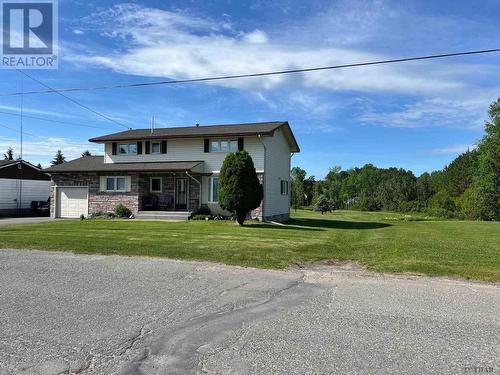 220 Pine St W, Temiskaming Shores, ON - Outdoor