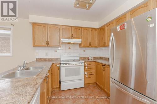 6 Porchlight Road, Brampton, ON - Indoor Photo Showing Kitchen With Double Sink