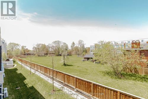 729 - 665 Cricklewood Drive, Mississauga, ON - Outdoor With View