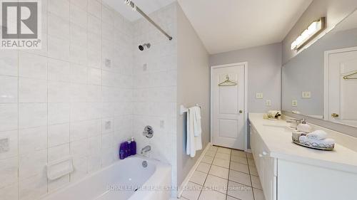 3798 Swiftdale Drive, Mississauga, ON - Indoor Photo Showing Bathroom