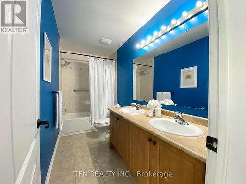 82 - 620 Ferguson Drive, Milton, ON - Indoor Photo Showing Bathroom