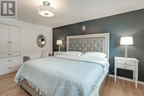 403 Tuck Drive, Burlington, ON - Indoor Photo Showing Bedroom