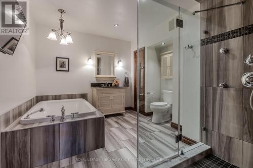 281 Wilson Street W, Hamilton, ON - Indoor Photo Showing Bathroom