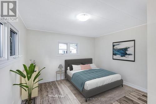 6 Carruthers Street S, Wasaga Beach, ON - Indoor Photo Showing Bedroom