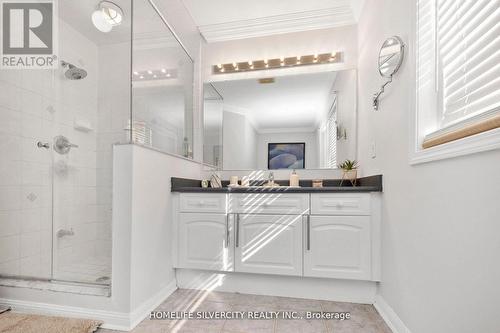 4 Napa Valley Crescent, Brampton, ON - Indoor Photo Showing Bathroom
