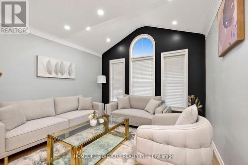 4 Napa Valley Crescent, Brampton, ON - Indoor Photo Showing Living Room