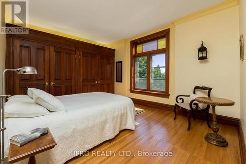 36 First Street, Orangeville, ON - Indoor Photo Showing Bedroom