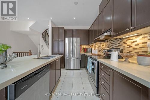 762 Sugden Terrace W, Milton, ON - Indoor Photo Showing Kitchen With Double Sink With Upgraded Kitchen