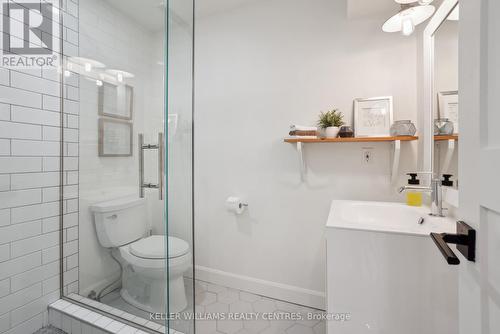 5215 Broughton Crescent, Burlington, ON - Indoor Photo Showing Bathroom