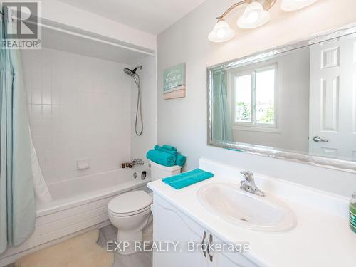 65 Meadowlark Drive, Brampton, ON - Indoor Photo Showing Bathroom
