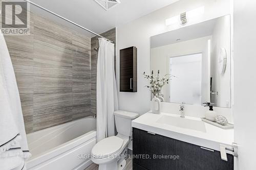 403 - 365 Church Street, Toronto, ON - Indoor Photo Showing Bathroom