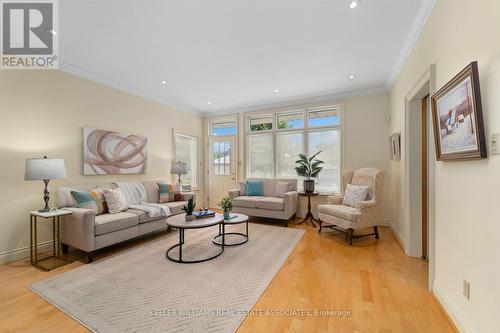 3187 Grassfire Crescent, Mississauga, ON - Indoor Photo Showing Living Room