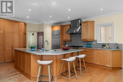 3187 Grassfire Crescent, Mississauga, ON - Indoor Photo Showing Kitchen