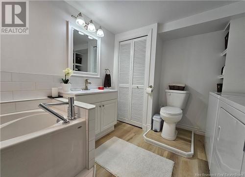 365 Sheriff Street, Grand-Sault/Grand Falls, NB - Indoor Photo Showing Bathroom