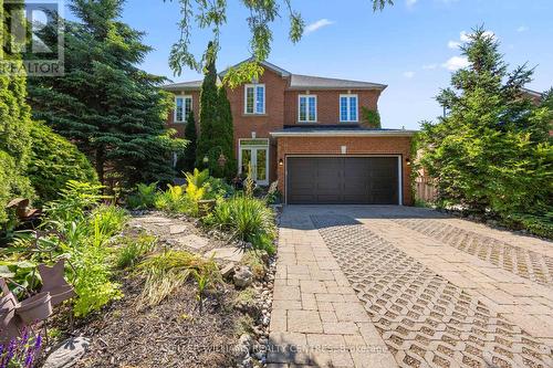 23 Carlyle Crescent, Aurora (Aurora Highlands), ON - Outdoor