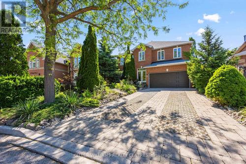 23 Carlyle Crescent, Aurora (Aurora Highlands), ON - Outdoor