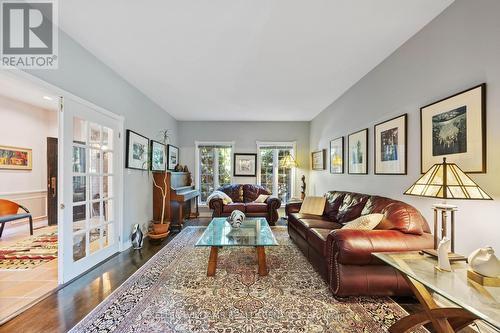 23 Carlyle Crescent, Aurora (Aurora Highlands), ON - Indoor Photo Showing Living Room