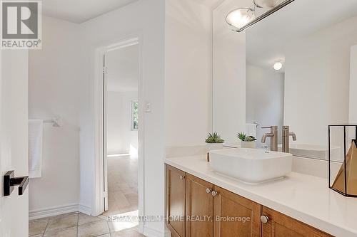 45 Shoshana Drive, Richmond Hill, ON - Indoor Photo Showing Bathroom
