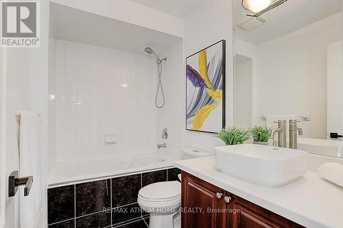 45 Shoshana Drive, Richmond Hill, ON - Indoor Photo Showing Bathroom