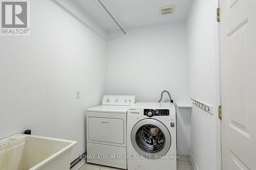 45 Shoshana Drive, Richmond Hill, ON - Indoor Photo Showing Laundry Room