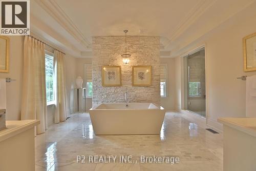 8 Thornhill Avenue, Vaughan, ON - Indoor Photo Showing Bathroom