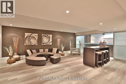 8 Thornhill Avenue, Vaughan, ON - Indoor