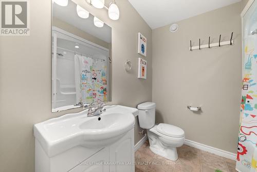 40 Station Road, Kawartha Lakes, ON - Indoor Photo Showing Bathroom