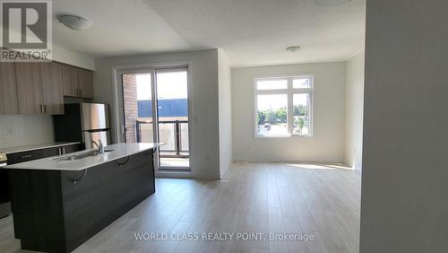 612 - 1865 Pickering Parkway, Pickering, ON - Indoor Photo Showing Kitchen With Double Sink