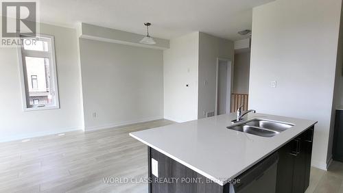 612 - 1865 Pickering Parkway, Pickering, ON - Indoor Photo Showing Kitchen With Double Sink