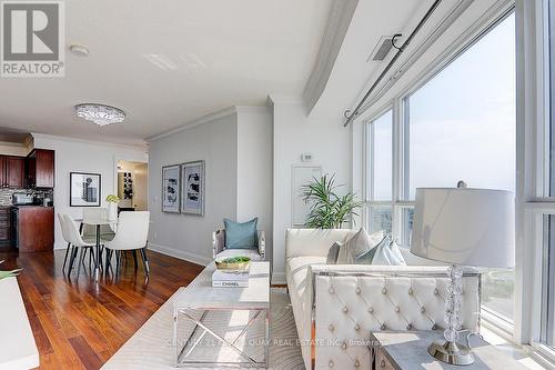 1717 - 135 Village Green Square, Toronto, ON - Indoor Photo Showing Dining Room