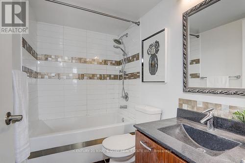 1717 - 135 Village Green Square, Toronto, ON - Indoor Photo Showing Bathroom