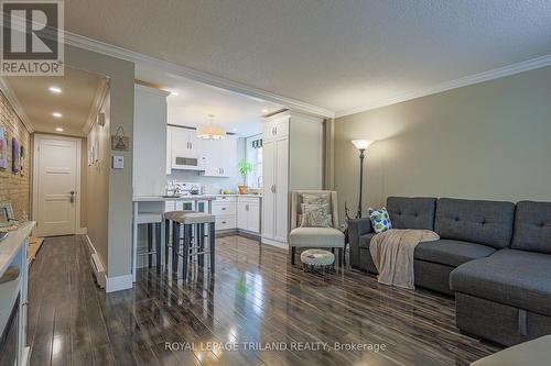 1 - 713 King Street, London, ON - Indoor Photo Showing Living Room