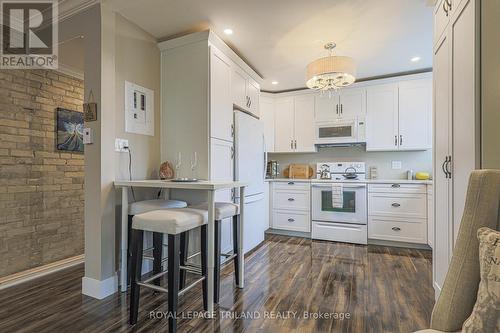 1 - 713 King Street, London, ON - Indoor Photo Showing Kitchen