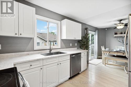 493 Exmouth Circle, London, ON - Indoor Photo Showing Kitchen