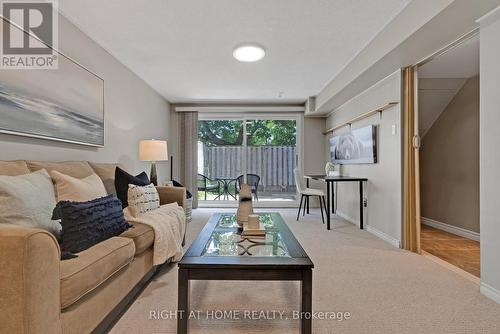 86 - 321 Blackthorn Street, Oshawa (Eastdale), ON - Indoor Photo Showing Living Room