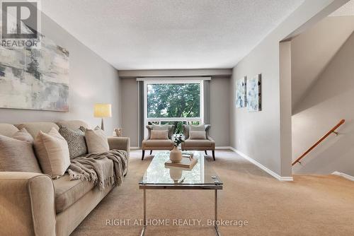 86 - 321 Blackthorn Street, Oshawa (Eastdale), ON - Indoor Photo Showing Living Room