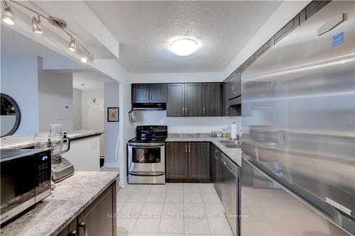 323 Colborne Street|Unit #1004, London, ON - Indoor Photo Showing Kitchen