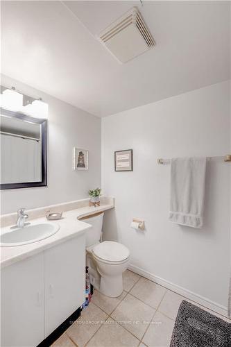 323 Colborne Street|Unit #1004, London, ON - Indoor Photo Showing Bathroom