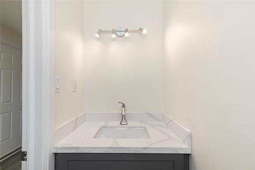 1675 Upper Gage Avenue|Unit #22, Hamilton, ON - Indoor Photo Showing Bathroom
