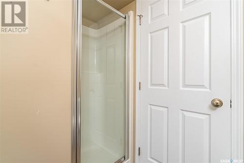 140 615 Stensrud Road, Saskatoon, SK - Indoor Photo Showing Bathroom