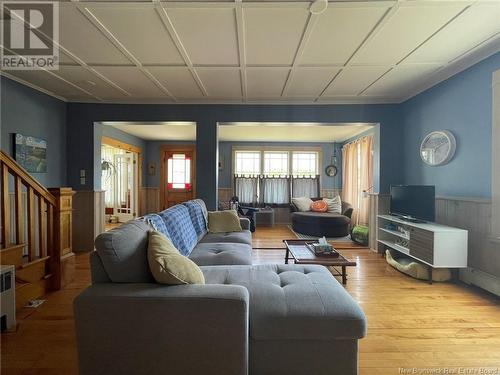 12 Pettes Cove Road, Grand Manan, NB - Indoor Photo Showing Living Room