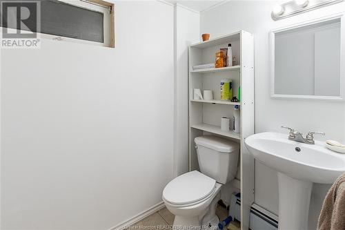 119 Queen Mary Rd, Moncton, NB - Indoor Photo Showing Bathroom